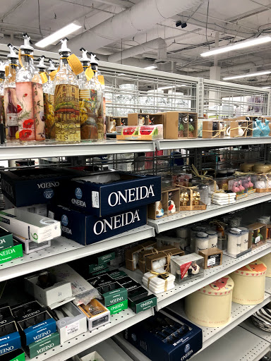 Clothing Store «Burlington Coat Factory», reviews and photos, 5959 W Sahara Ave, Las Vegas, NV 89146, USA