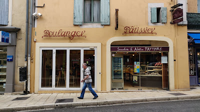 Boulanger Pâtissier "La pétrie" à Orange