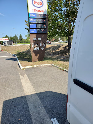 Esso Express Nemours à Nemours