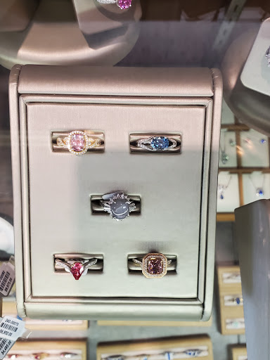 Jewelry Repair Service «DeVries Jewelry Store», reviews and photos, 411 Leonard St NW, Grand Rapids, MI 49504, USA