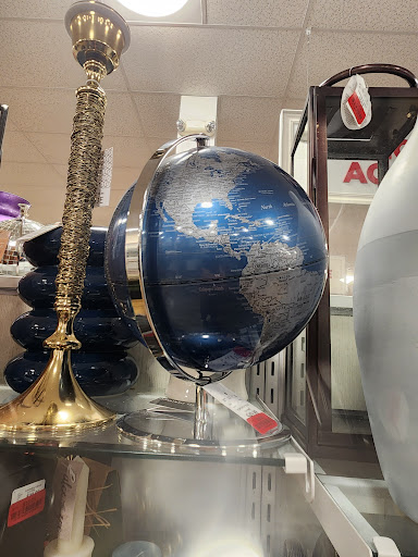 HomeGoods image