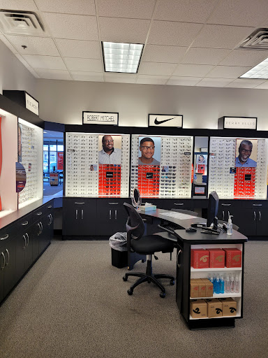 Eye Care Center «Visionworks - Citibank Plaza», reviews and photos, 2118 Cottman Ave #8, Philadelphia, PA 19149, USA