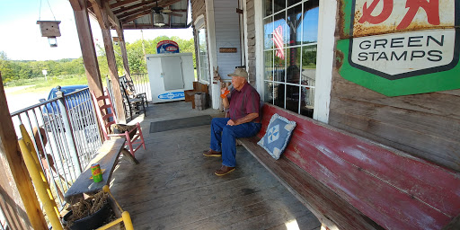 Restaurant «Old Delina Country Store», reviews and photos, 4397 John Barnes Rd, Cornersville, TN 37047, USA
