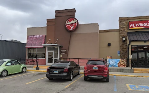 Huddle House image