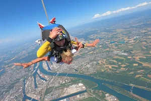 Regional School Skydiving Center of Alsace image