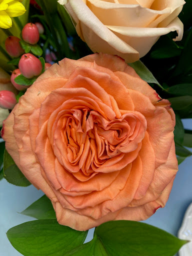 Florist «Up-Towne Flowers & Gift Shoppe», reviews and photos, 2145 W Dublin Granville Rd, Worthington, OH 43085, USA