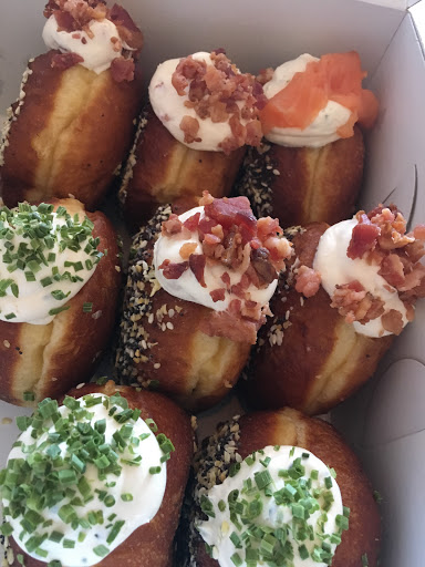 Donut Shop «B. Doughnut», reviews and photos, 7 Loudoun St SW, Leesburg, VA 20175, USA