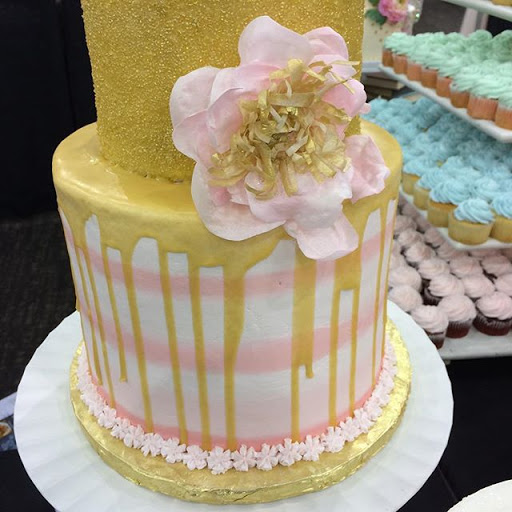 Wedding Bakery «Piece of Cake», reviews and photos, 210 Main St, Evansville, IN 47708, USA