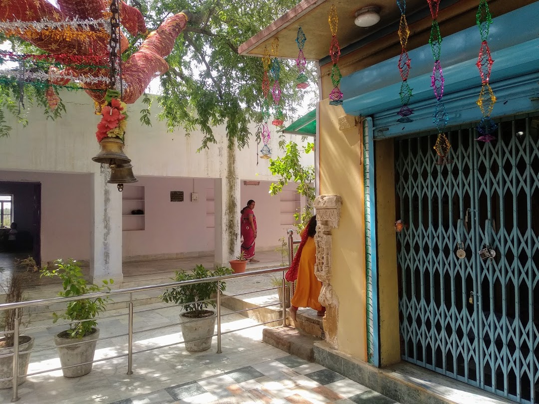 Temple 3