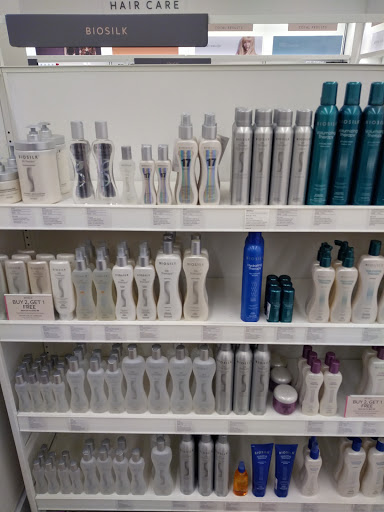 Beauty Salon «Beauty Brands», reviews and photos, 438 Ward Pkwy, Kansas City, MO 64112, USA