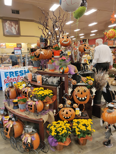 Grocery Store «Tom Thumb», reviews and photos, 2611 West Park Row, Arlington, TX 76013, USA