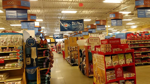Pet Supply Store «PetSmart», reviews and photos, 300 NJ-18, East Brunswick, NJ 08816, USA
