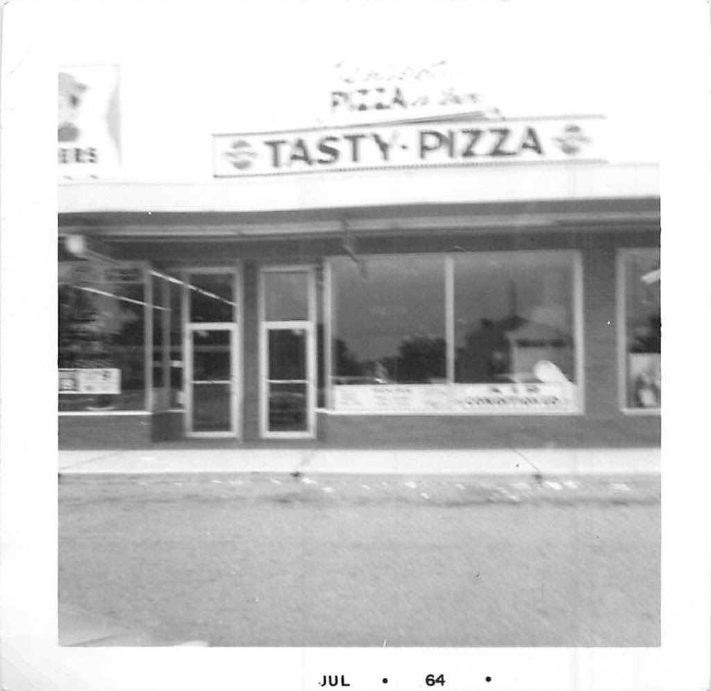 Tasty Pizza - Hangar 45 55421
