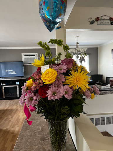 Florist «Howard Beach Florist», reviews and photos, 100-20 159th Ave, Howard Beach, NY 11414, USA