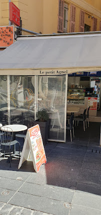 Atmosphère du Restaurant Le Petit Agnel à Nice - n°2