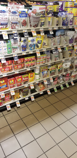 Grocery Store «Giant Food Stores», reviews and photos, 4001 New Falls Rd, Levittown, PA 19056, USA