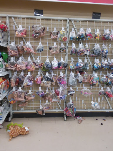 Thrift Store «Savers», reviews and photos, 1925 Pawtucket Ave, East Providence, RI 02914, USA