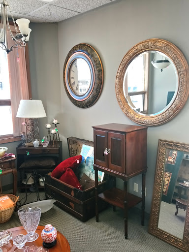 Thrift Store «Blessed Bee Thrift Store», reviews and photos, 2450 Chaska Blvd, Chaska, MN 55318, USA