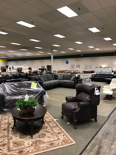 Furniture Store «The Dump Furniture Outlet», reviews and photos, 801 N Military Hwy, Norfolk, VA 23502, USA