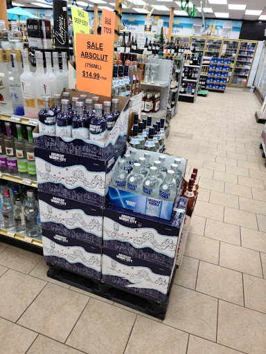 Liquor Store «Arcadia Foremost Liquors», reviews and photos, 3301 W North Ave, Chicago, IL 60647, USA