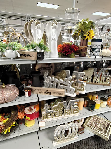 Clothing Store «Burlington Coat Factory», reviews and photos, 3050 N 5th Street Hwy, Reading, PA 19605, USA