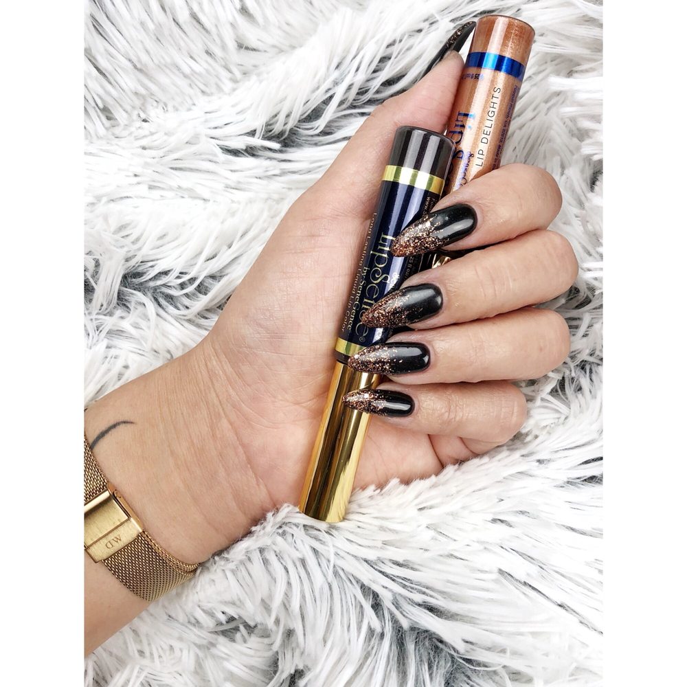 2Q Nails Bar 92860