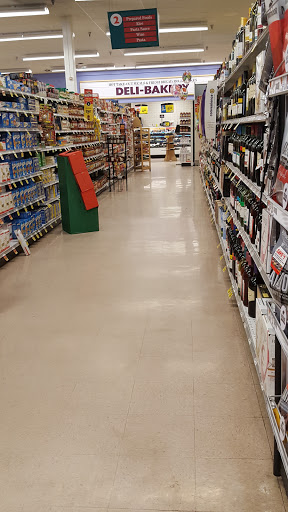 Grocery Store «Hannaford Supermarket», reviews and photos, 71 Supermarket Dr, Brandon, VT 05733, USA
