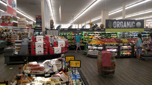 Grocery Store «Albertsons», reviews and photos, 19500 WA-99 Suite 110, Lynnwood, WA 98036, USA
