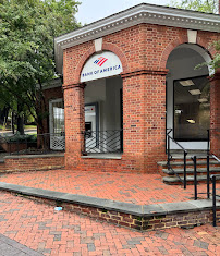 Bank of America (with Drive-thru ATM) - Photo 2 - Car repair in Charlottesville, VA, Charlottesville