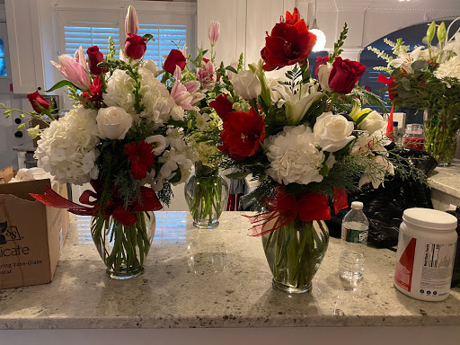 Florist «Sunnyside Gardens», reviews and photos, 161 Hayden Rowe St, Hopkinton, MA 01748, USA