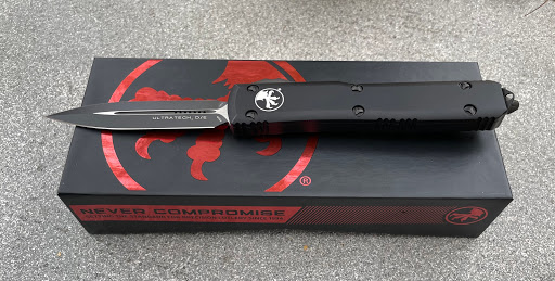 Outdoor Sports Store «Bear Mountain Outfitters Manly Toys And Hobbies», reviews and photos, 35 Hypolita St #105, St Augustine, FL 32084, USA