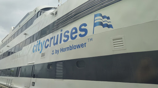 Ice Cream Shop «Original Rainbow Cone», reviews and photos, 840 E Grand Ave, Chicago, IL 60611, USA