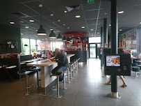 Atmosphère du Restaurant KFC REIMS LA NEUVILETTE - n°13