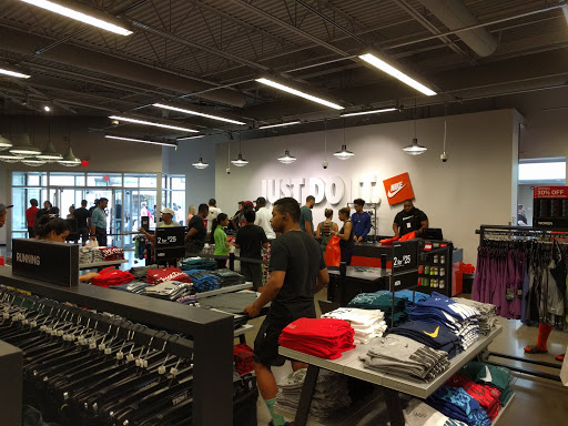 Clothing Store «Nike Factory Store», reviews and photos, 915 Ridgewalk Pkwy #200, Woodstock, GA 30188, USA