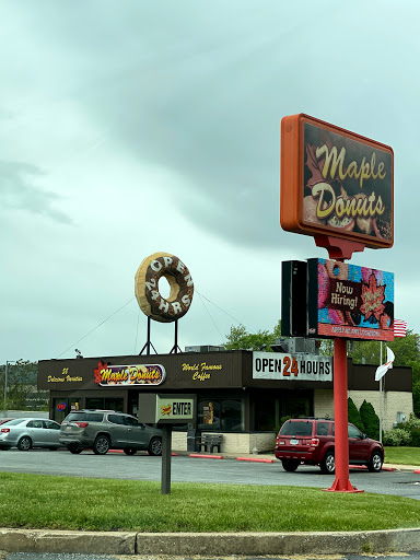 Donut Shop «Maple Donuts», reviews and photos, 50 Robinhood Dr, Goldsboro, PA 17319, USA