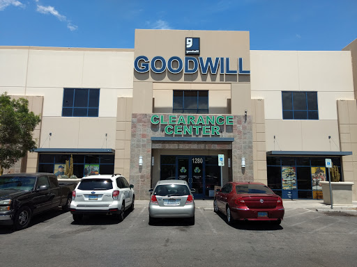 Thrift Store «Goodwill Clearance Center and Donation Site», reviews and photos