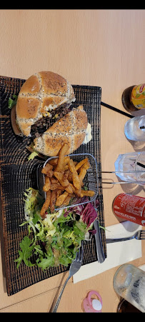 Hamburger du Restaurant français L'essentiel à Argelès-sur-Mer - n°8