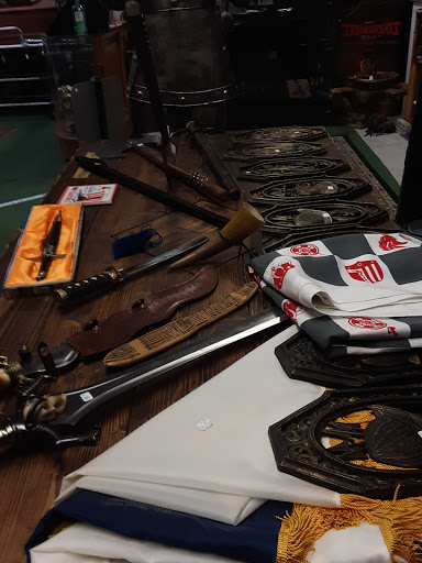 Tattoo Shop «The Rue Morgue Tattoo Gallery», reviews and photos, 198 W Jefferson St, Franklin, IN 46131, USA