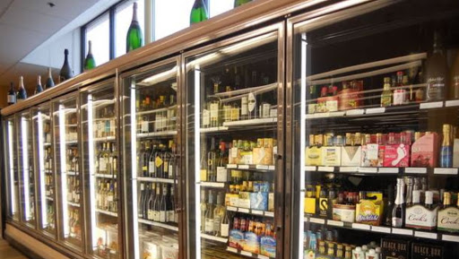 Liquor Store «Valley Fine Wines», reviews and photos, 828 Hopmeadow St, Simsbury, CT 06070, USA