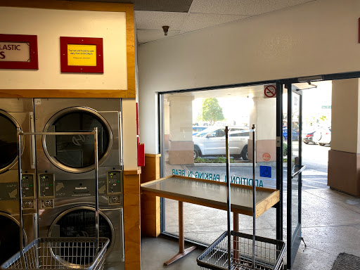 Laundromat «18 Minute Wash», reviews and photos, 730 S Pacific Coast Hwy # 103, Redondo Beach, CA 90277, USA