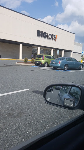 Big Lots, 9977 Pulaski Hwy, Middle River, MD 21220, USA, 