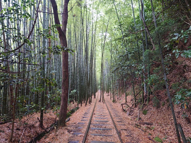 旧国鉄倉吉線 泰久寺駅跡 鳥取県倉吉市関金町泰久寺 史跡 グルコミ