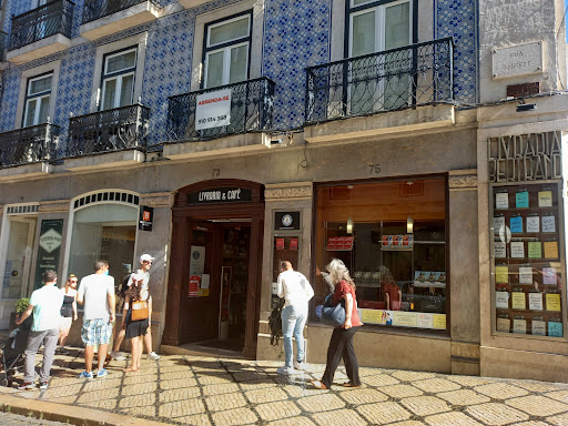 Book buying and selling shops in Lisbon