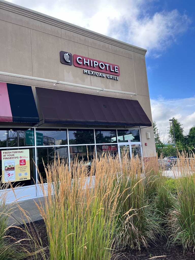 Chipotle Mexican Grill 07446