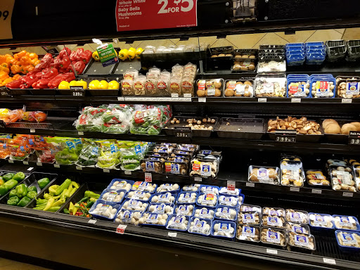 Supermarket «Giant Eagle Supermarket», reviews and photos, 2173 Stringtown Rd, Grove City, OH 43123, USA