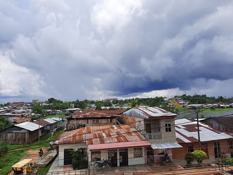 Opinii despre Cevichería "La Corvina de Oro" în Requena - Restaurante