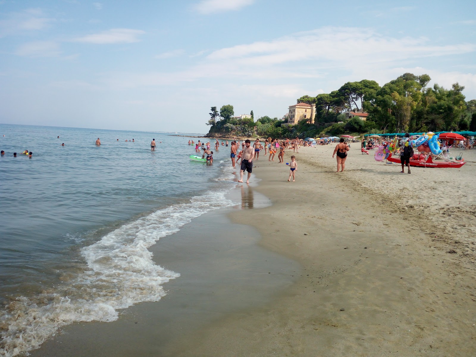 Agropoli Plajları'in fotoğrafı geniş plaj ile birlikte