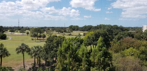 Country Club «East Bay Country Club», reviews and photos, 702 Country Club Dr, Largo, FL 33771, USA