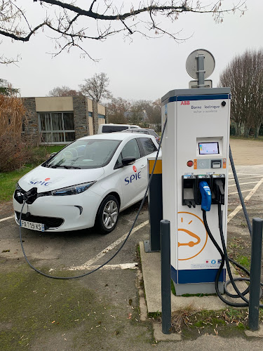 Borne de recharge de véhicules électriques Mobilité électrique 56 Charging Station La Gacilly