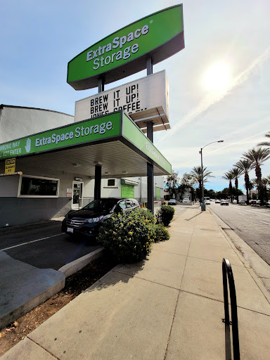 Extra Space Storage image